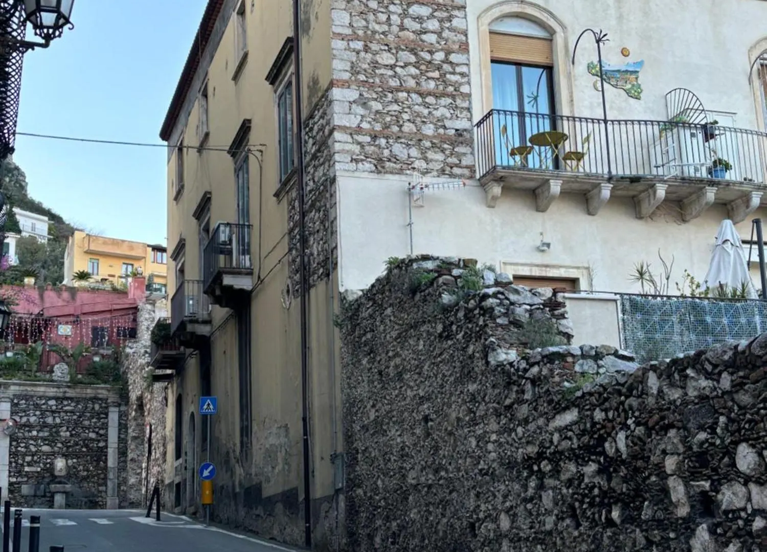 C'Est La Vie Taormina Apartment 0*,  Italy